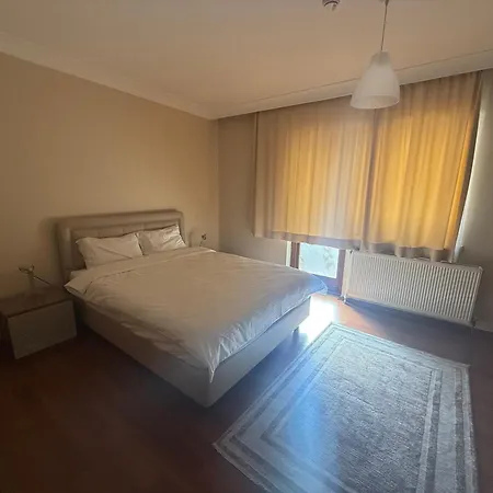 Corner Luxury *